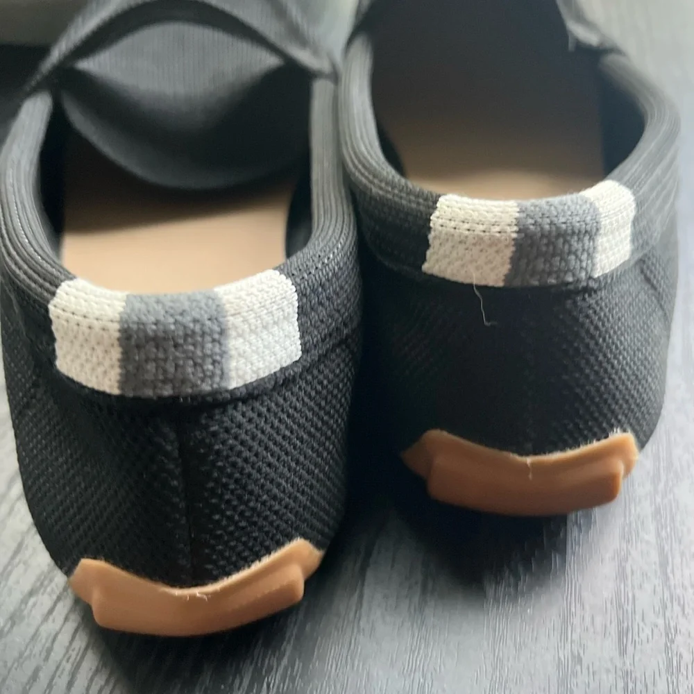 JBB woman’s driving Black Loafers - Picture 4 of 7